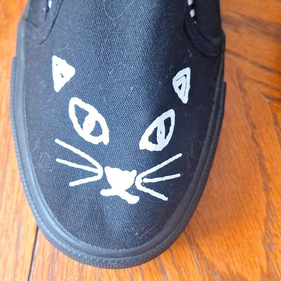 Hot Topic Kitty Shoes - Picture 2 of 10